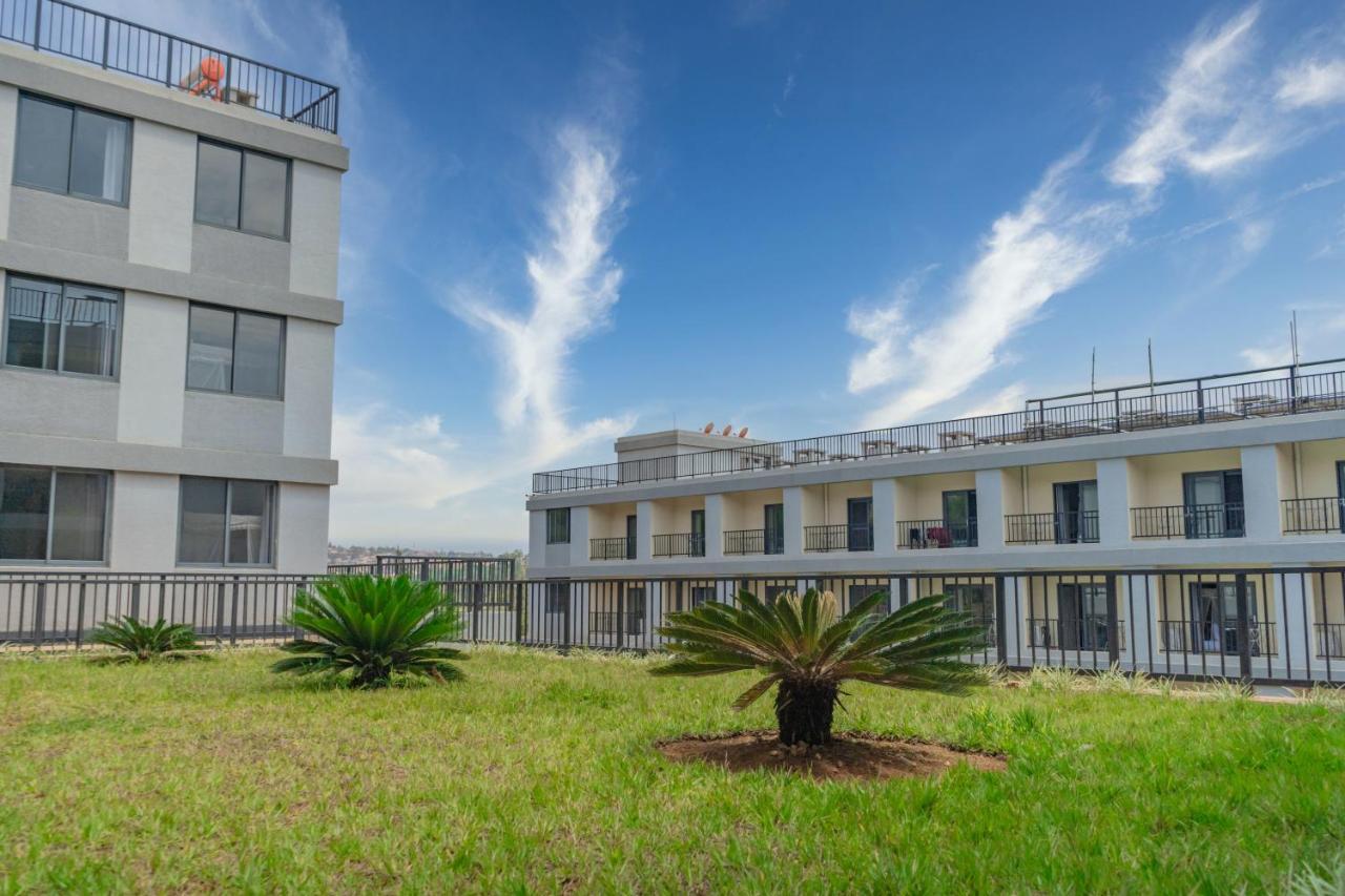 Phoenix Apartment By Link Kigali Ngoại thất bức ảnh